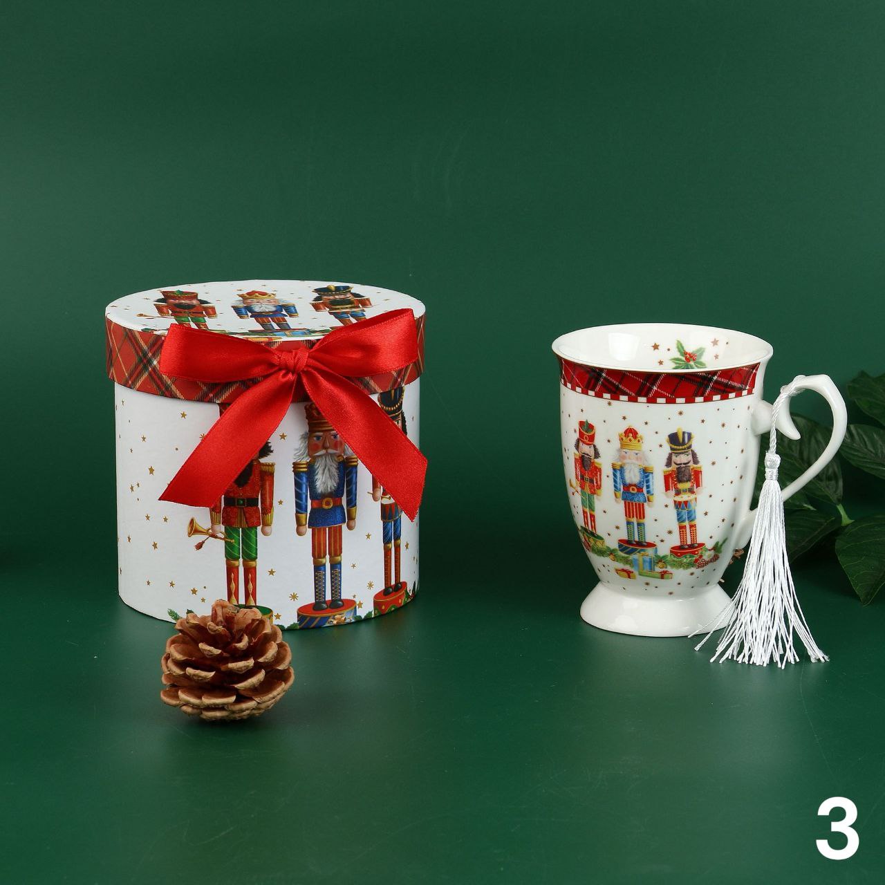 Božićna šalica u kutiji 300ml