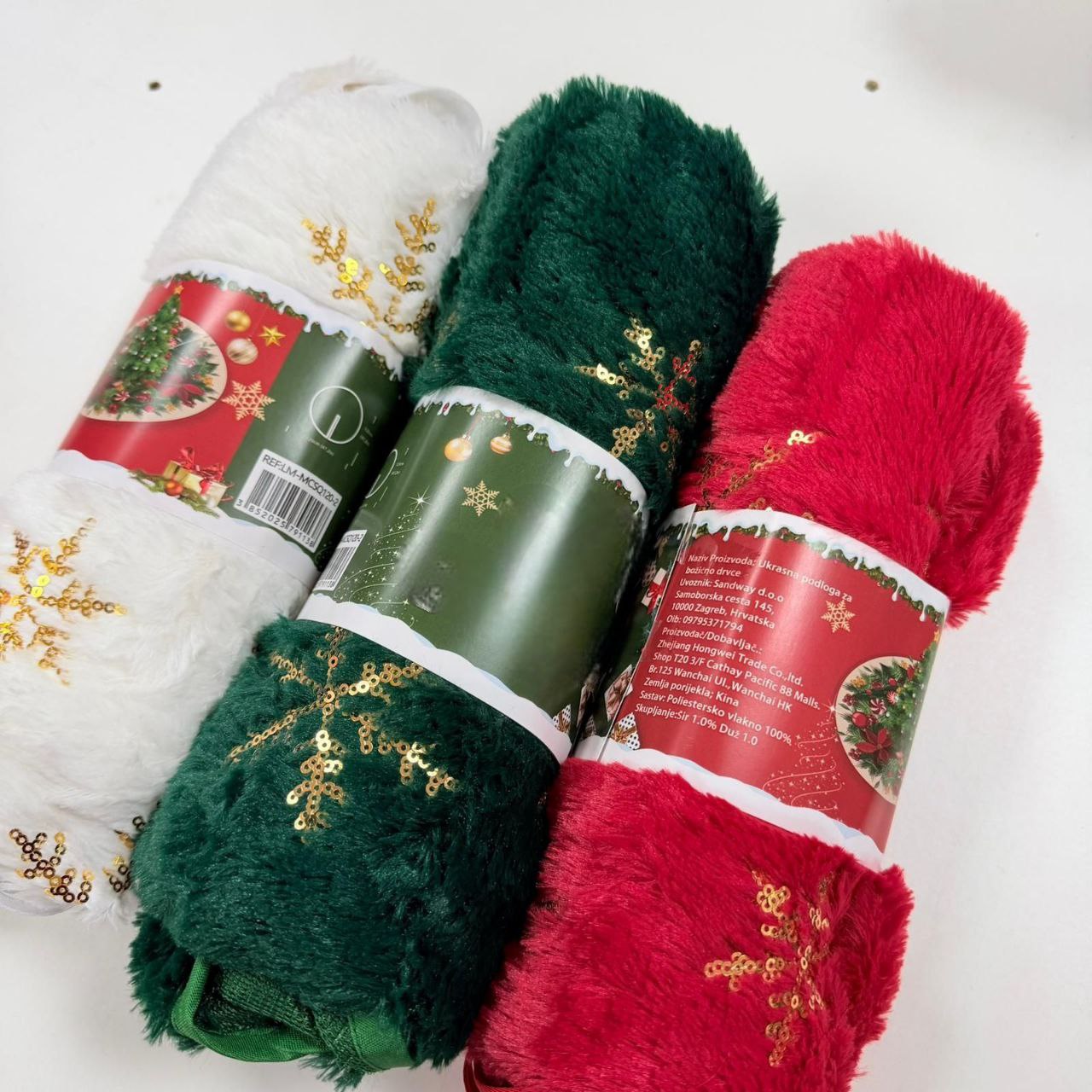 Božićna suknja za bor čupava pahuljica