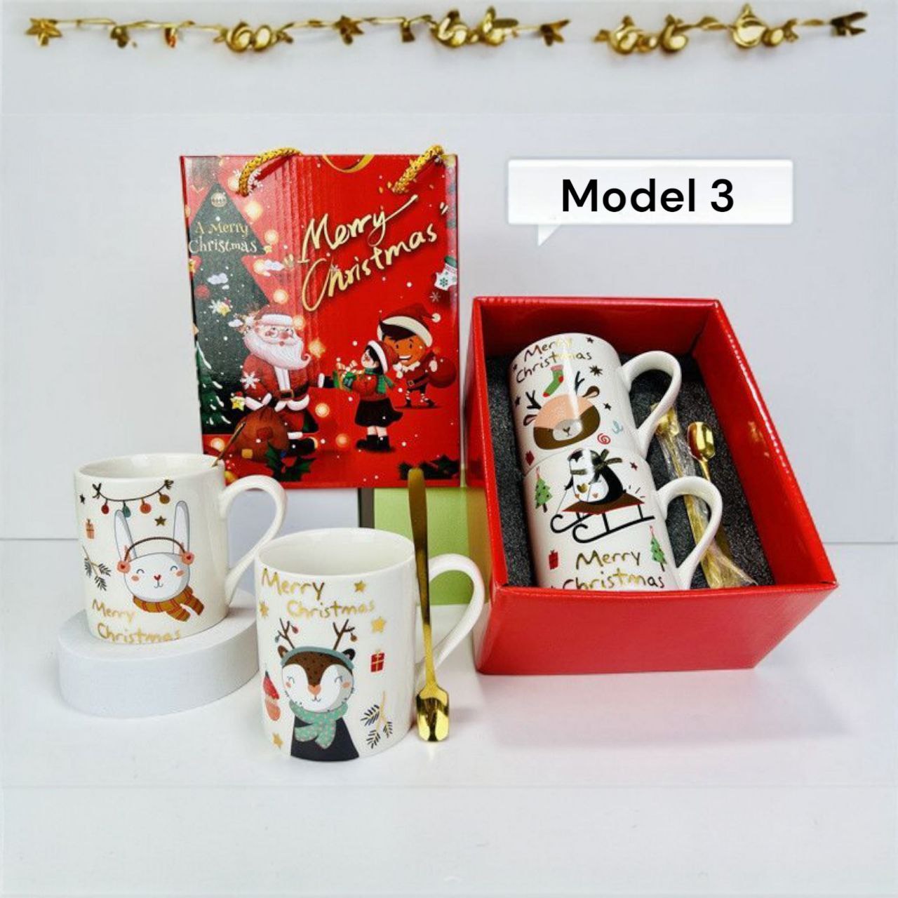 Božićni Poklon Set – 2 šalice + 2 zlatne žličice u poklon kutiji