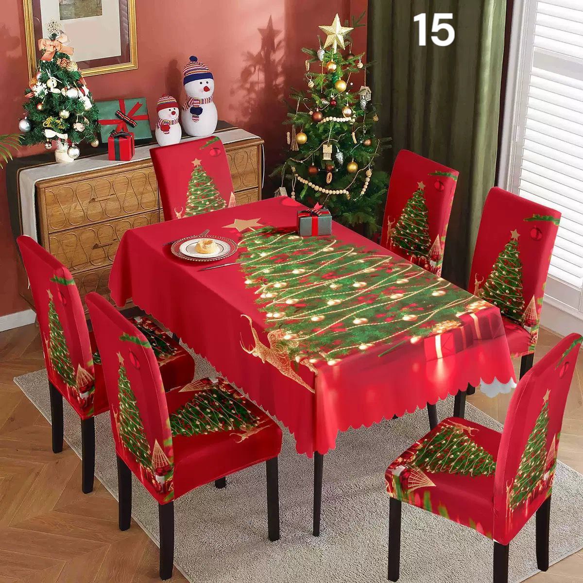 Božićni stolnjak + 6 rastezljivih navlaka za stolice