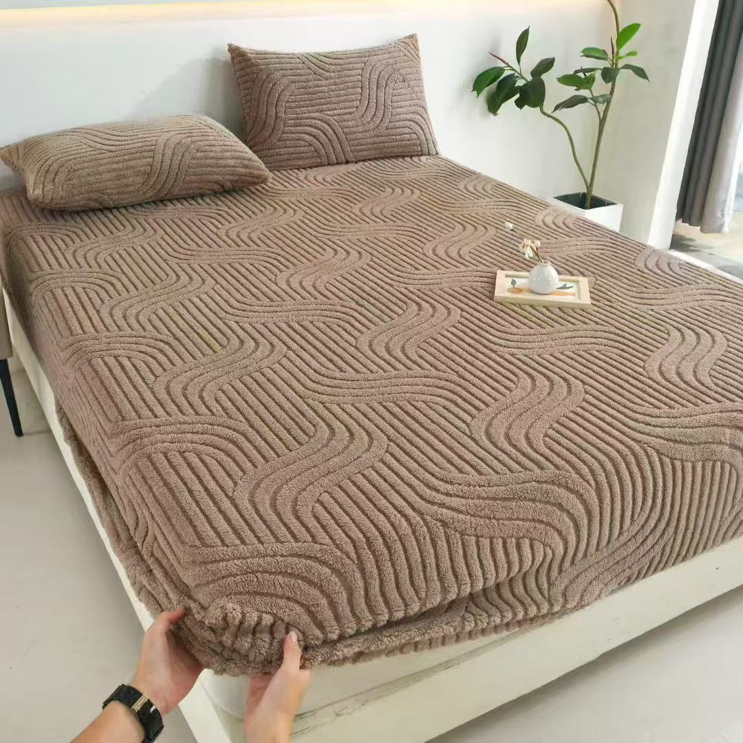 Flanel geometrijske plahte s gumicom 200x200 cm + 2 jastučnice gratis