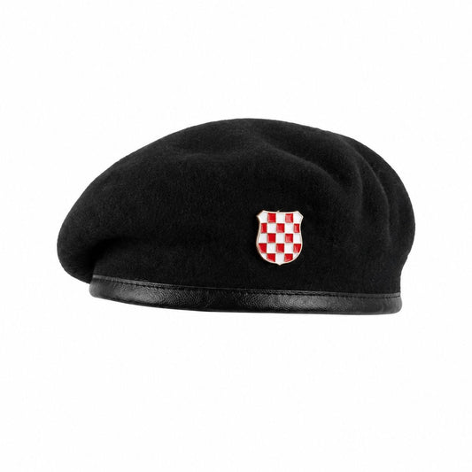 Hrvatska beretka s povijesnim grbom