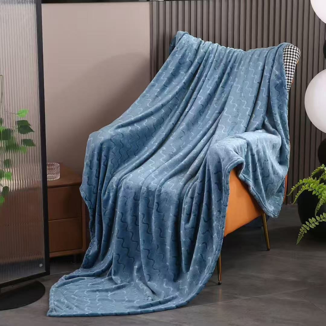 Premium valovita deka 2 kg – luksuzna i topla (150x200 cm / 200x230 cm)