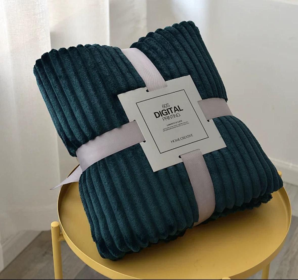 Rebrasta topla deka - 200x230cm i 150x200cm - Feniks-shop