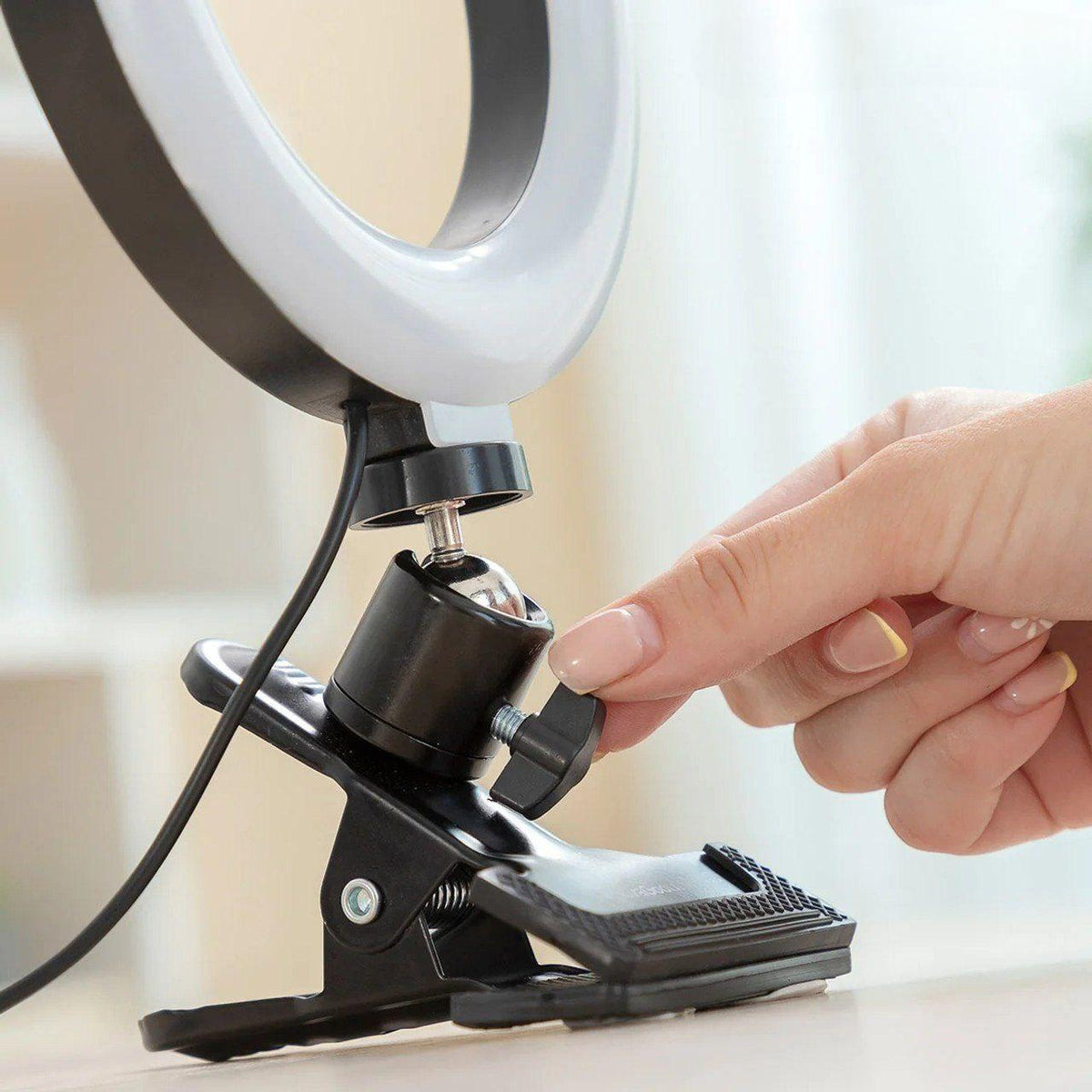Selfie ring sa led svjetlom i daljinskim - Feniks-shop