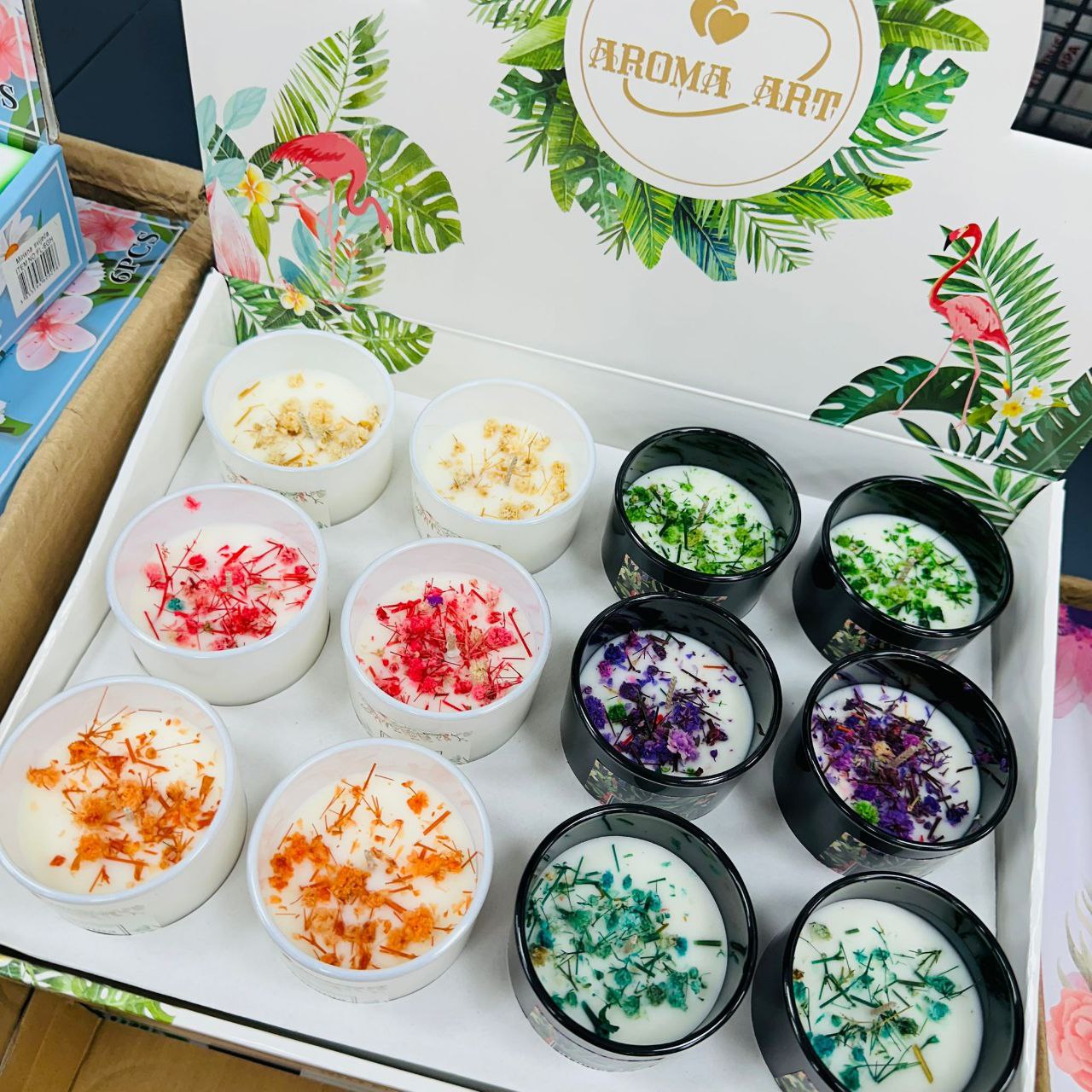 Set mirisnih svijeća Aroma Art – razni mirisi i boje (12 komada)