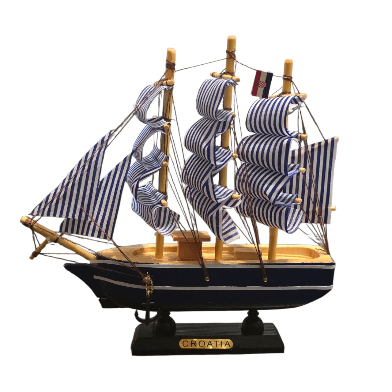 Ukrasni suvenir mornarski brod Croatia mali