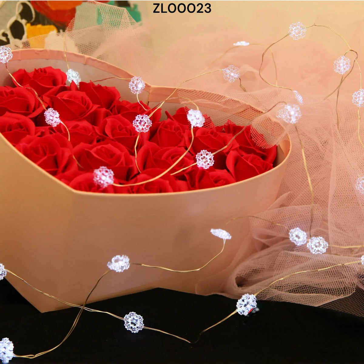 Led lampice pahuljice hladno bijele 30 kom na baterije od bakrene žice 3M + 30CM - Feniks-shop