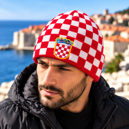 Zimska kapa Hrvatska s grbom – crveno-bijele kockice