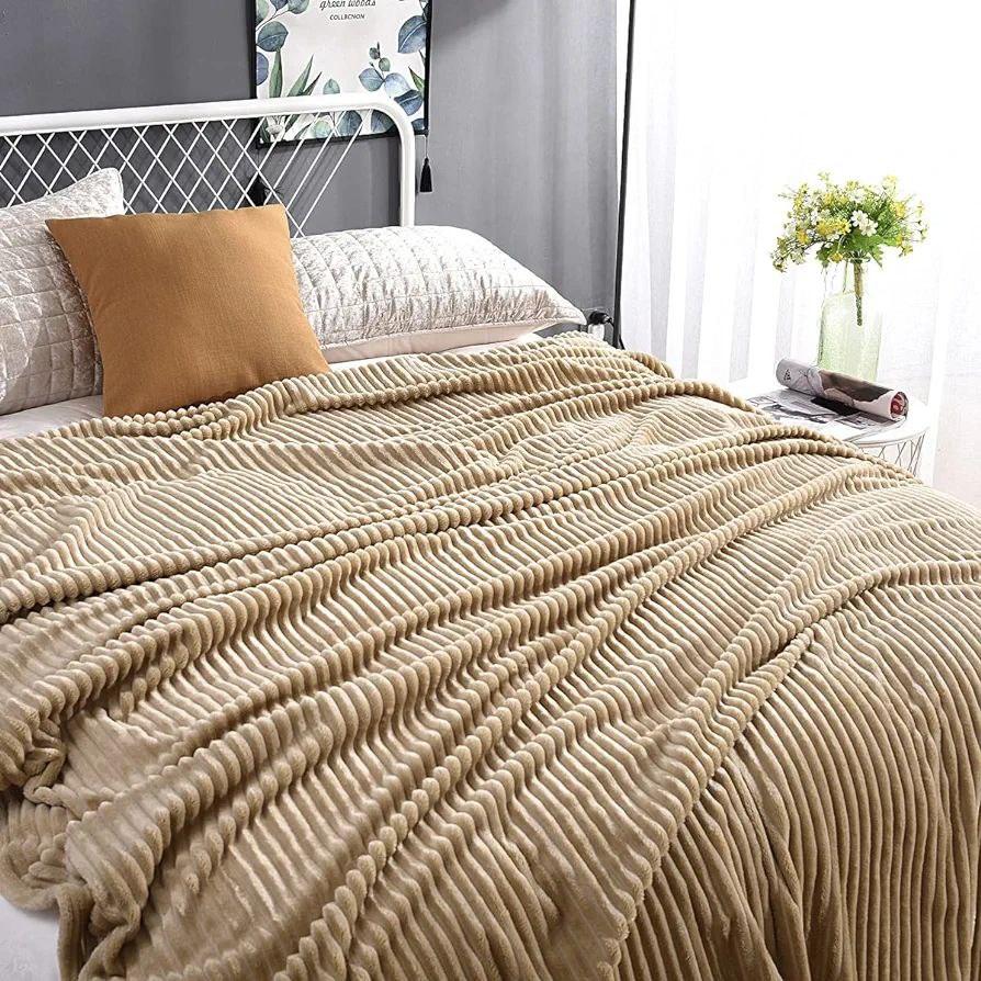 Rebrasta topla deka - 200x230cm i 150x200cm - Feniks-shop